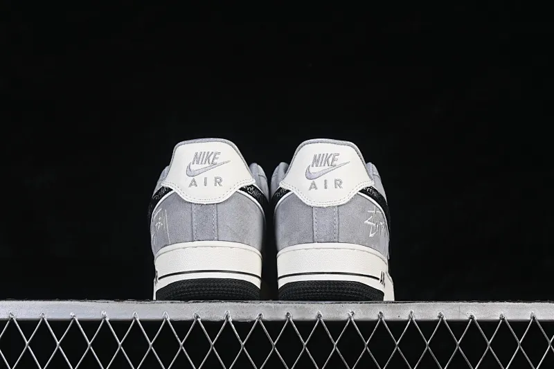 All categories Nk Air Force 1 Air Force series Nk Air Force 1 Low Air Force low-top Nike Air Force 1'07 Low Black and white gray Air Force 1 low-top casual sneakers SS1979-013